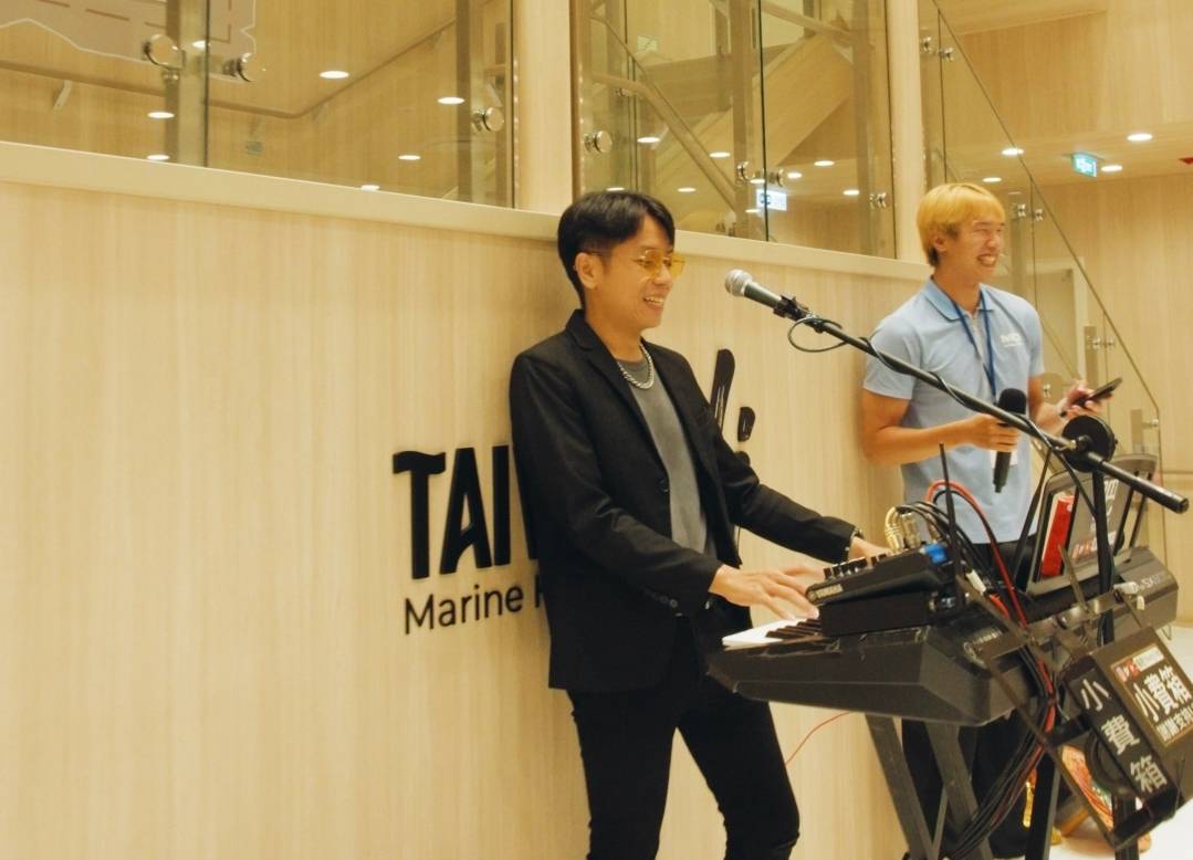 Figure 1. Live vocal performance.